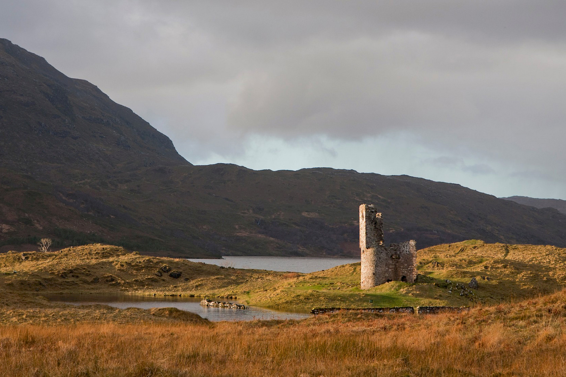 Lochinver image: Castle Ardvreck - Andrew MacLeod