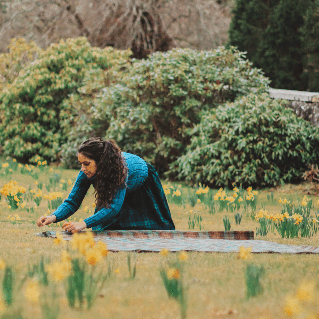 Hannah Macfarlane of Thistle and Cloth creates bespoke tartan clothing using traditional Scottish methods. Based in Ardgay, Sutherland, North Highlands.