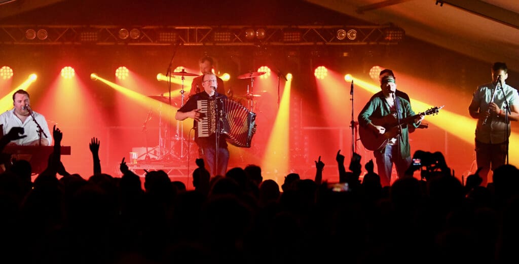 Trail West live concert at Tunes by the Dunes in Caithness